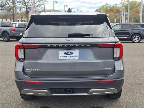 2025 Ford Explorer Active