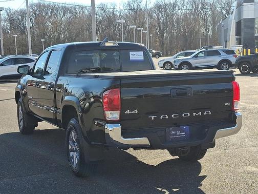 2017 Toyota Tacoma SR5