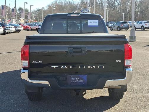 2017 Toyota Tacoma SR5