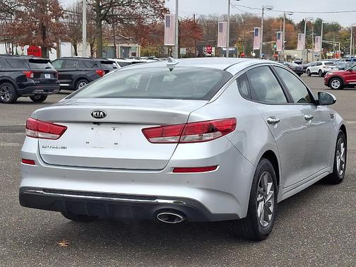 2019 Kia Optima LX