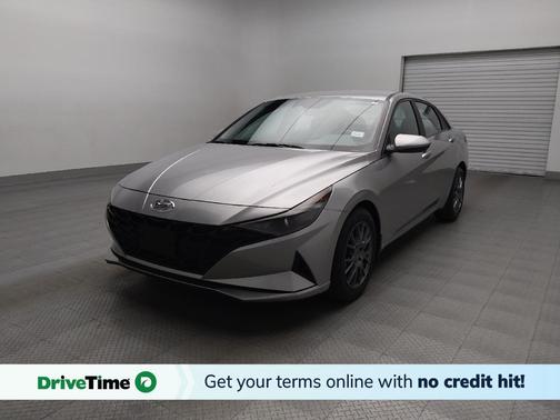 2023 Hyundai ELANTRA SE