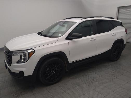 Summit White 2024 GMC Terrain SLE