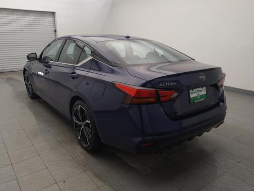 2023 Nissan Altima SR FWD