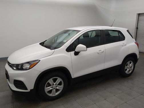 Summit White 2020 Chevrolet Trax LS