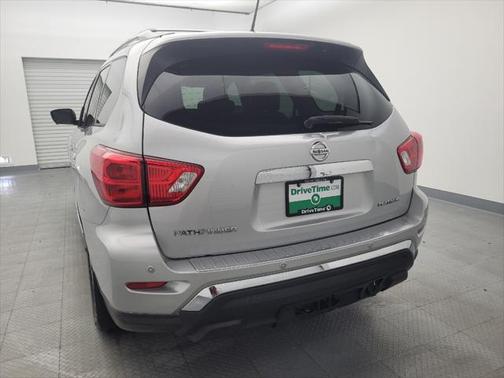 2018 Nissan Pathfinder Platinum
