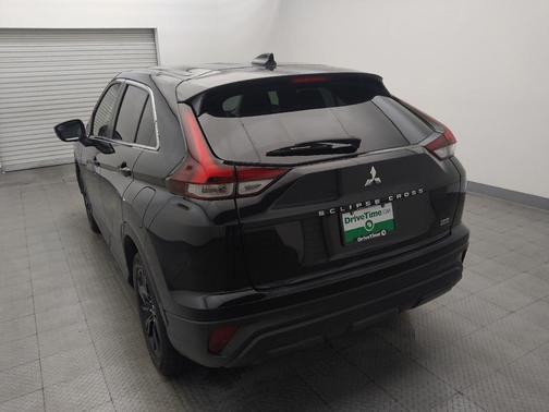 Labrador Black Pearl 2024 Mitsubishi Eclipse Cross LE