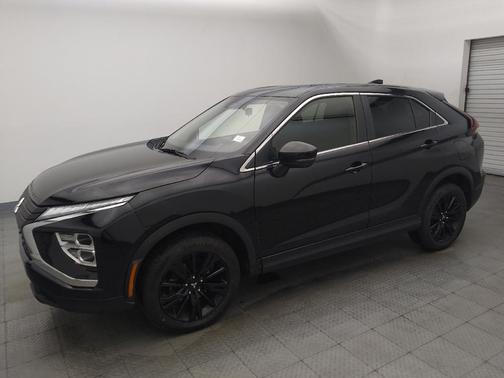 Labrador Black Pearl 2024 Mitsubishi Eclipse Cross LE