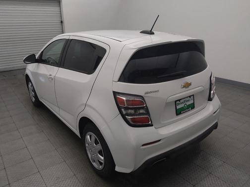 Summit White 2019 Chevrolet Sonic LT