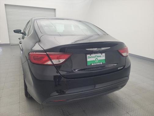 2017 Chrysler 200 Touring