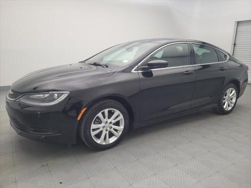 2017 Chrysler 200 Touring