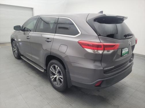 2017 Toyota Highlander LE