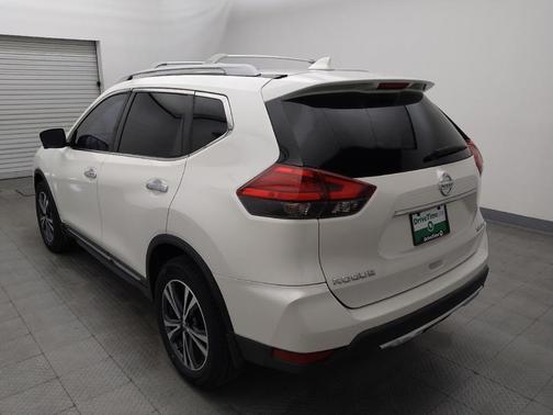 Pearl White 2017 Nissan Rogue SL