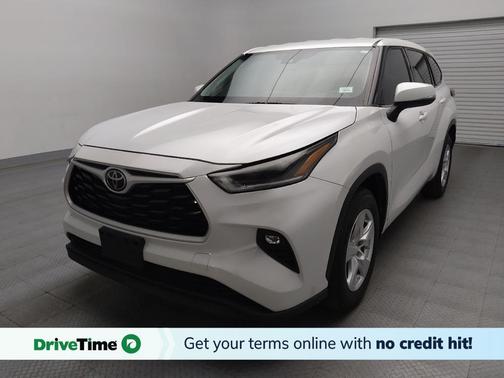 2022 Toyota Highlander LE