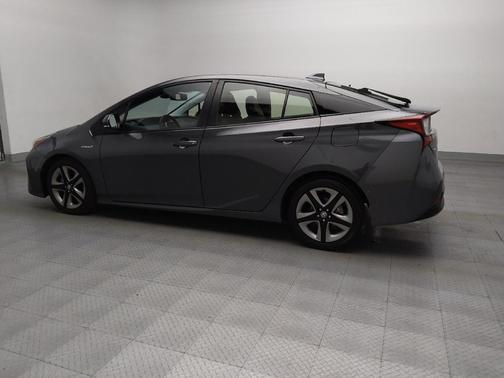 2020 Toyota Prius XLE