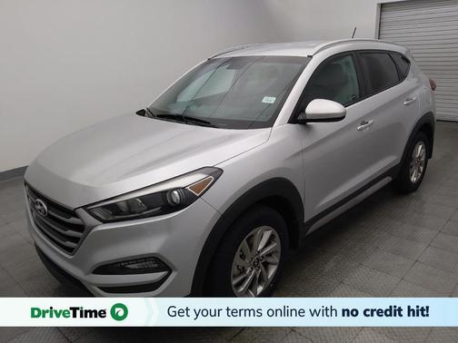 Molten Silver 2017 Hyundai TUCSON SE