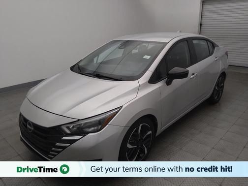 Brilliant Silver Metallic 2024 Nissan Versa 1.6 S