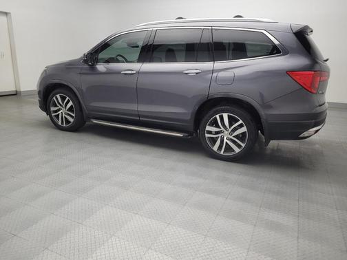 Modern Steel Metallic 2018 Honda Pilot Touring