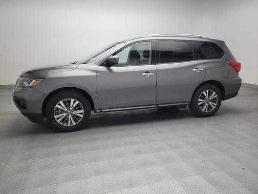 2019 Nissan Pathfinder SV