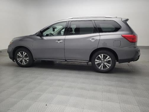 2019 Nissan Pathfinder SV