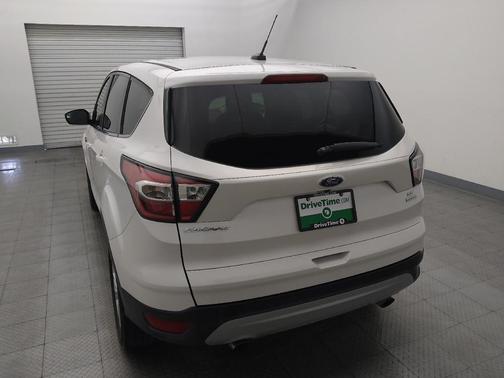 White 2017 Ford Escape SE