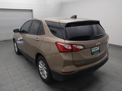 Sandy Ridge Metallic 2019 Chevrolet Equinox LS