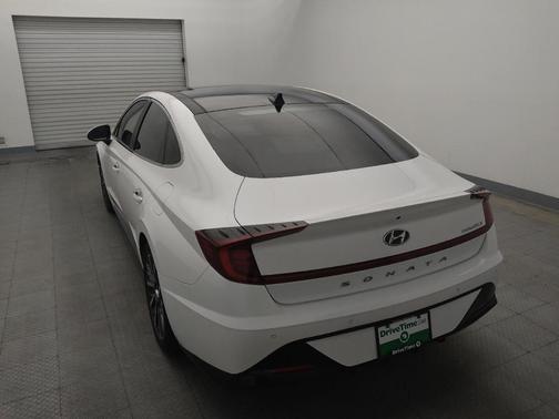 Quartz White 2022 Hyundai SONATA Limited