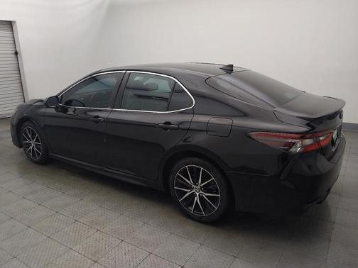 Midnight Black Metallic 2021 Toyota Camry SE