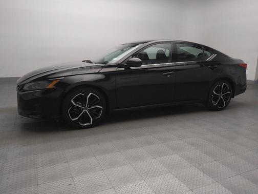 2024 Nissan Altima SR FWD