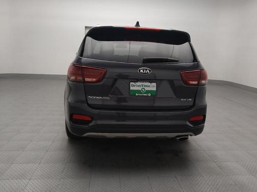 Platinum Graphite 2019 Kia Sorento EX