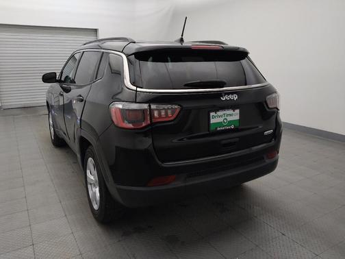 Diamond Black Crystal Pearlcoat 2021 Jeep Compass Latitude
