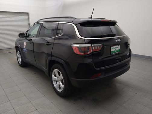 Diamond Black Crystal Pearlcoat 2021 Jeep Compass Latitude