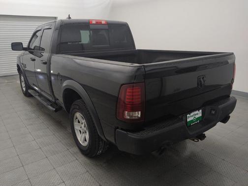 Diamond Black Crystal Pearlcoat 2019 RAM 1500 Classic Warlock Quad Cab 4x2 6'4' Box