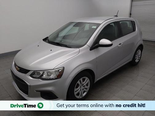 Silver Ice Metallic 2020 Chevrolet Sonic FWD Hatchback 1FL 5-Door