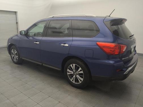 2018 Nissan Pathfinder SV