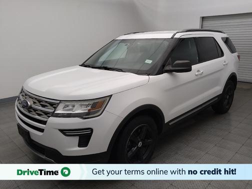 Oxford White 2018 Ford Explorer XLT