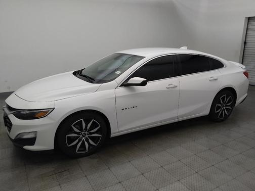 Summit White 2021 Chevrolet Malibu FWD RS