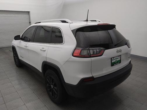 Bright White Clearcoat 2019 Jeep Cherokee Latitude Plus