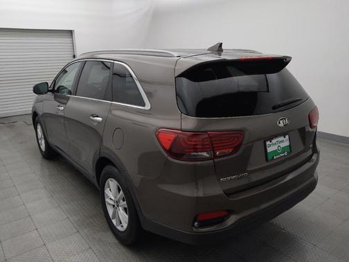 Dragon Brown 2019 Kia Sorento LX