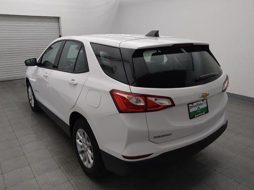 Summit White 2019 Chevrolet Equinox LS