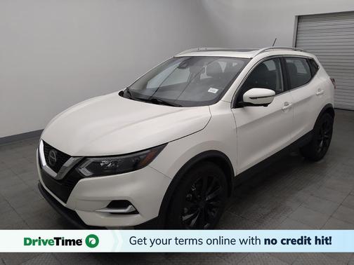Pearl White Tricoat 2022 Nissan Rogue Sport SL
