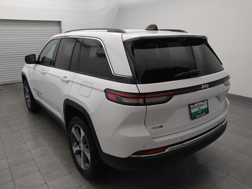 Bright White Clearcoat 2023 Jeep Grand Cherokee 4xe Base