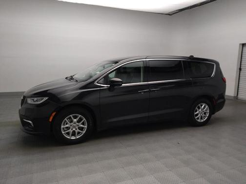 Black 2024 Chrysler Pacifica Touring L