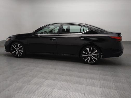 2022 Nissan Altima SR FWD