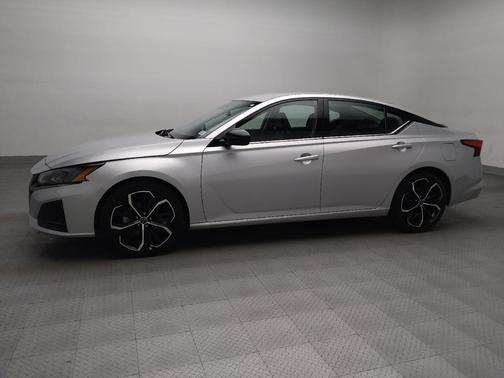 2024 Nissan Altima SR FWD