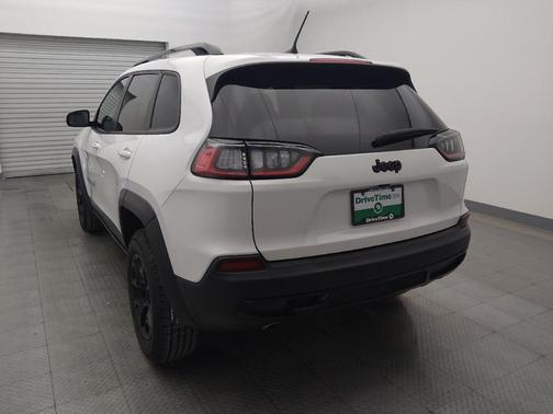 Bright White Clearcoat 2022 Jeep Cherokee X 4x4