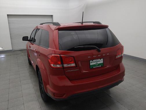 Redline 2 Coat Pearl 2019 Dodge Journey SE