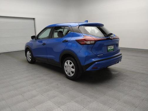 2022 Nissan Kicks S