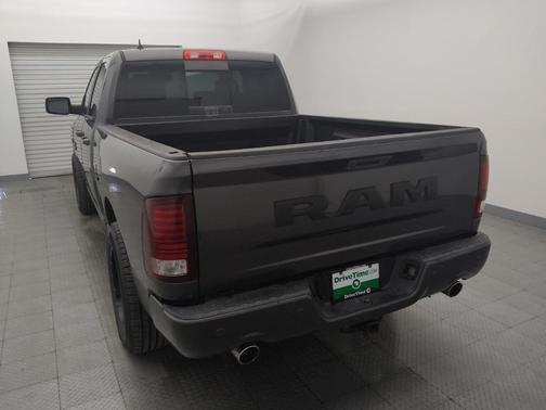 Granite Crystal Metallic Clearcoat 2018 RAM 1500 Night Quad Cab 4x2 6'4' Box