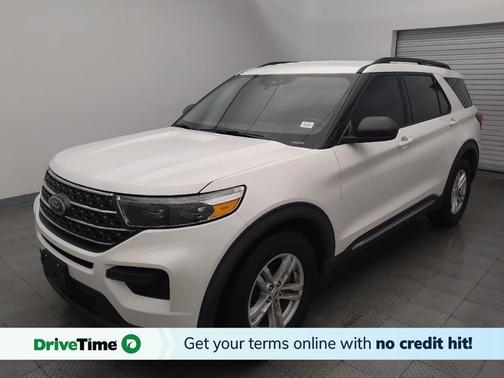 Star White Metallic Tri-Coat 2022 Ford Explorer XLT