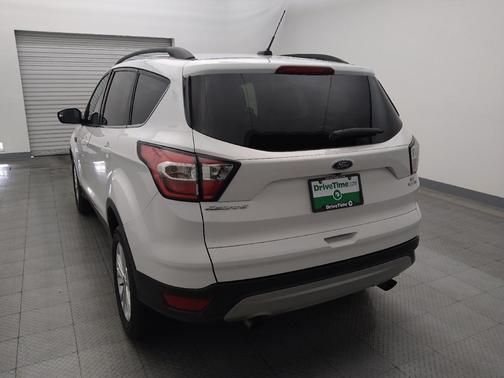 White 2018 Ford Escape SE